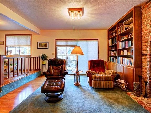 5th image of 412 Teakwood Dr
