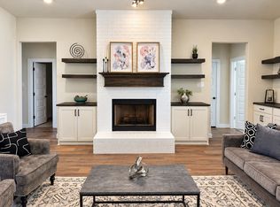 145 Loveta Ln, Boyd, TX 76023