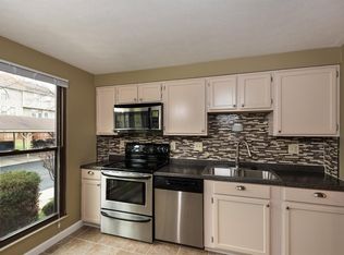 94 Fox Hollow Ct, Fairfield, OH 45014