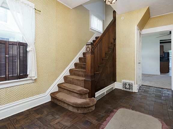 3rd image of 52 Garrison Ave