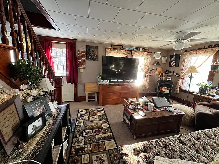 8 Reservoir Hill Rd — Photo 7