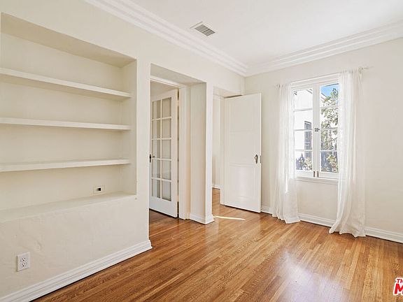 5th image of 1202 S La Jolla Ave