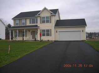 19 Cambridge Ct, Stillwater, NY 12170