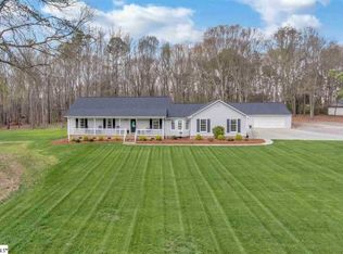 116 William St, Fountain Inn, SC 29644