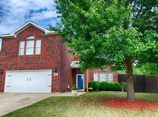 1521 Rancho Domingues Rd, Corinth, TX 76210
