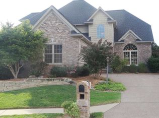 4606 Overlook Cir, Evansville, IN 47711