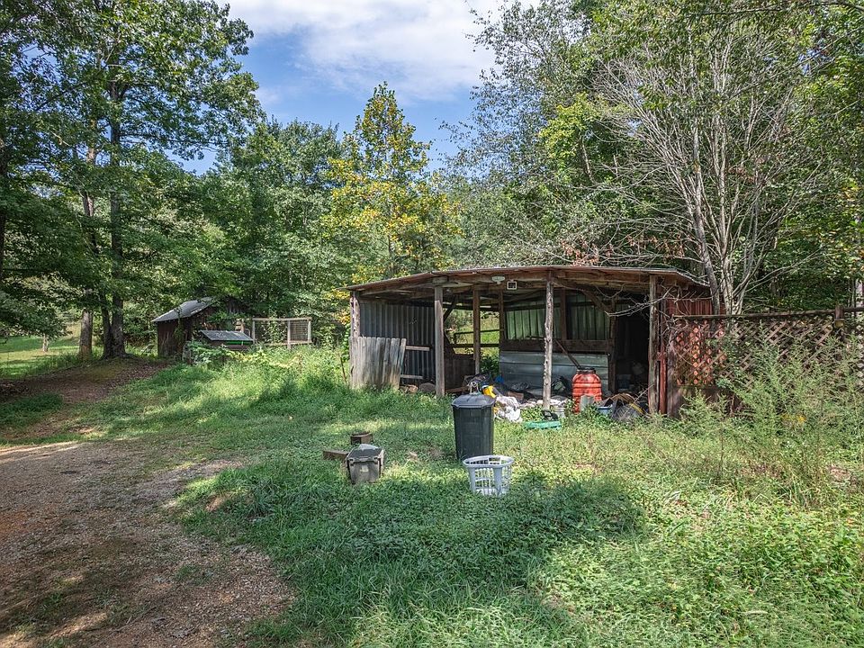 34th image of 156 Tracy Rd