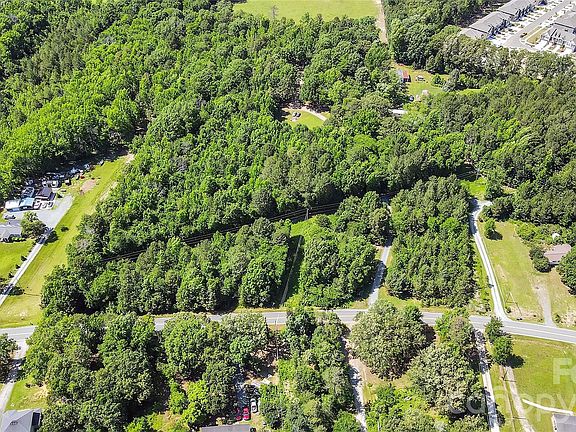 5th image of 4919 Myers Rd