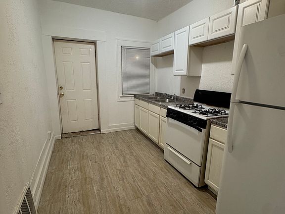 2nd image of 276 Auburn Ave #278