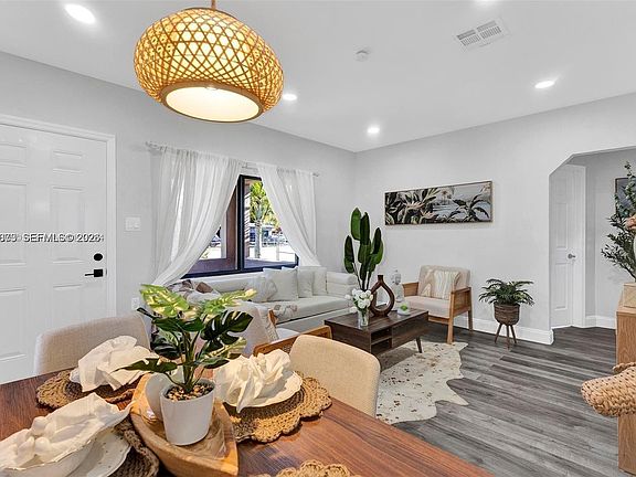 5th image of 2320 NW 95th St #1