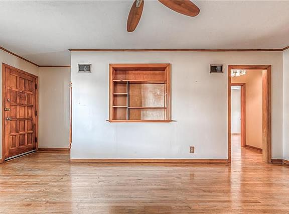 4th image of 7628 Washington St