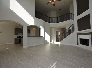 4220 Oriole Trails Dr, Dickinson, TX 77539