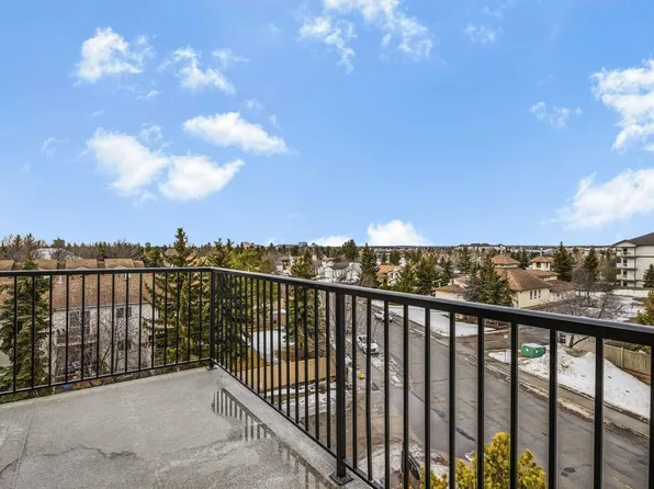 9945 167th St NW #504, Edmonton, AB T5P 0K5