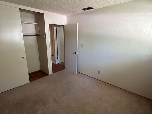 5th image of 33-35 Simmons Way