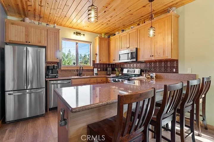 2 bed, 1263 sqft, $2,700 — Photo 1