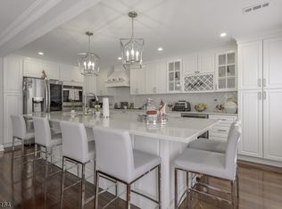 236 N 9th St, Kenilworth, NJ 07033