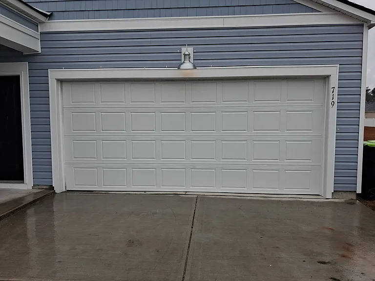 719 Colt Ct — Photo 16