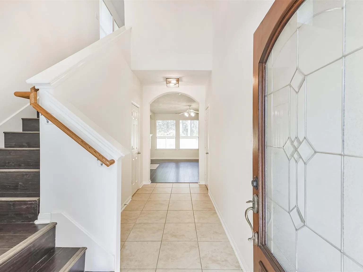 3 bed, 2.5 bath, 1966 sqft, $2,150 — Photo 3