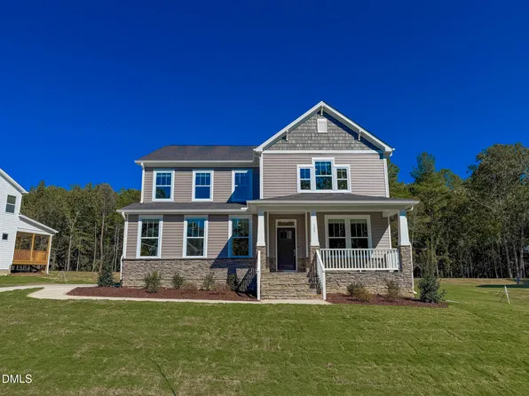 129 Bluestone Dr, Lillington, NC 27546