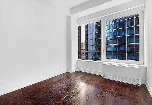 4th image of 2 Water St APT 14A