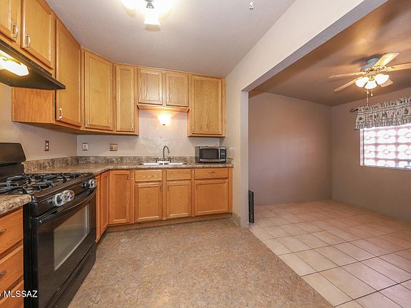 4th image of 7256 S Camino Del Arco Iris