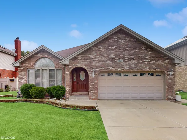 8625 Laporte Ave, Burbank, IL 60459