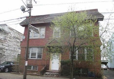 1st image of 212-214 S 8th St