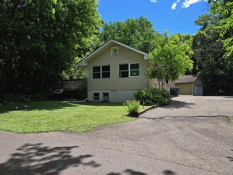 2150 Kenwood Way — Photo 1
