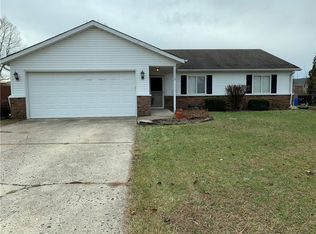 1115 Pilgrim Rd, Greenwood, IN 46142