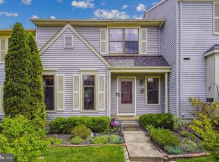 18 Aldridge Ct, Sterling, VA 20165