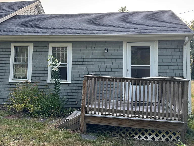729 Center St #2 — Photo 2
