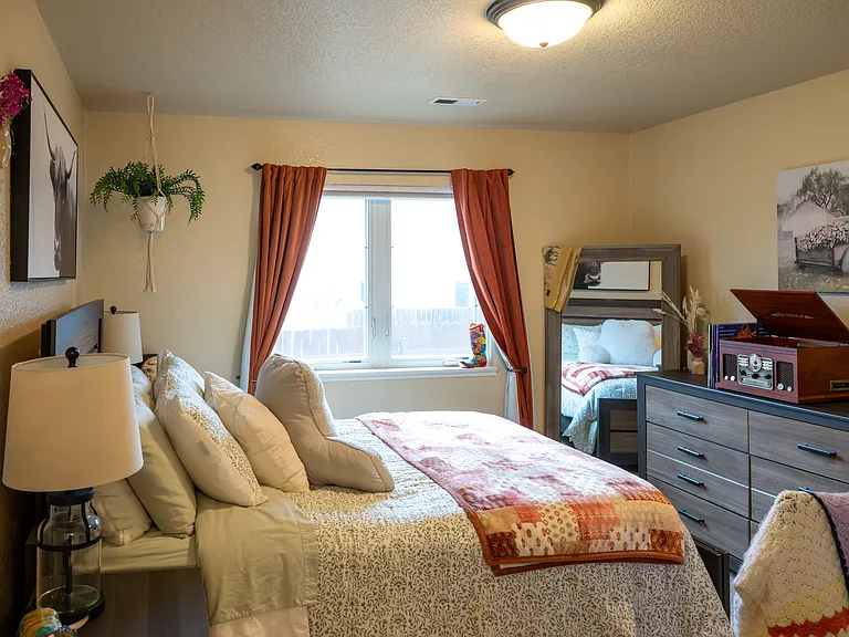 1007 Boswell Dr — Photo 11