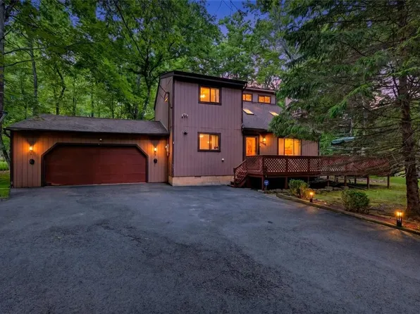 35 Teddyuscung Trl, Albrightsville, PA 18210
