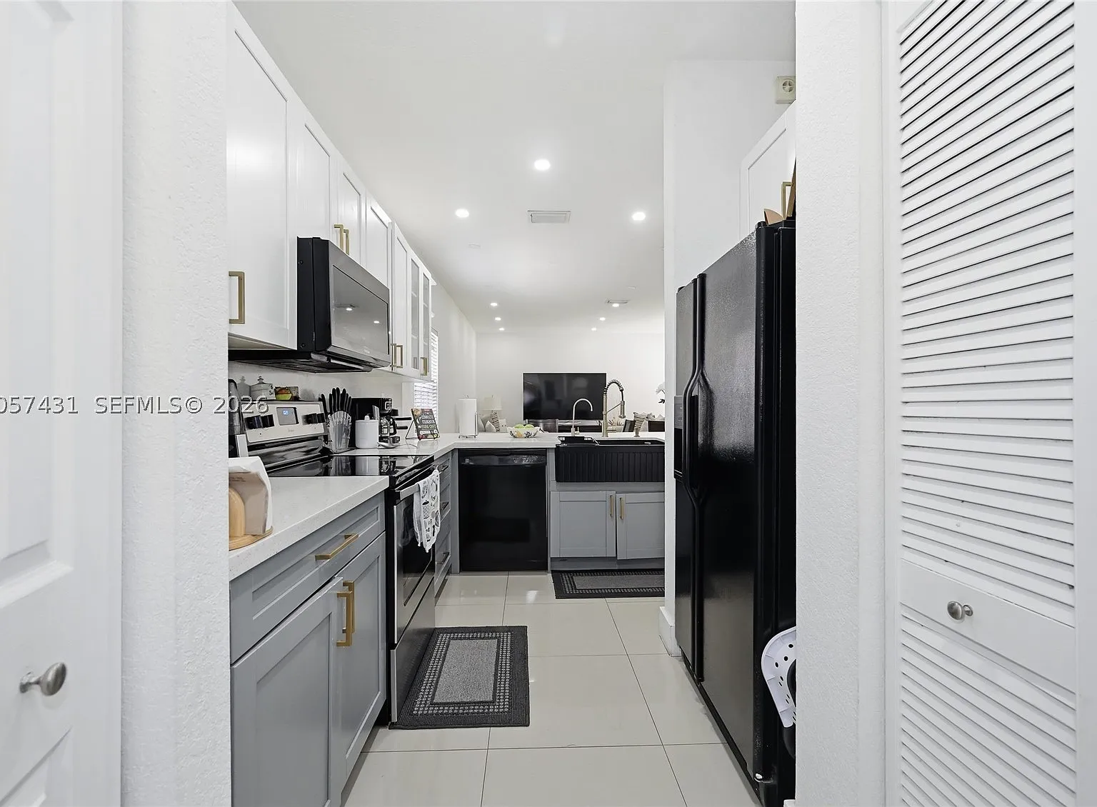 SW 49th St, Miramar — Photo 4