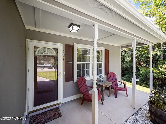 5th image of 121 Foxlair Drive