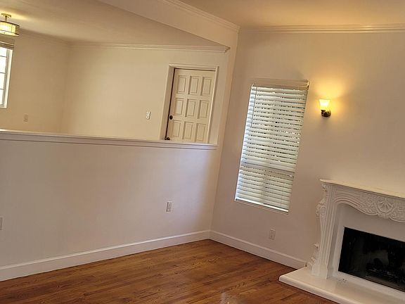 4th image of 3611 Dixie Canyon Pl