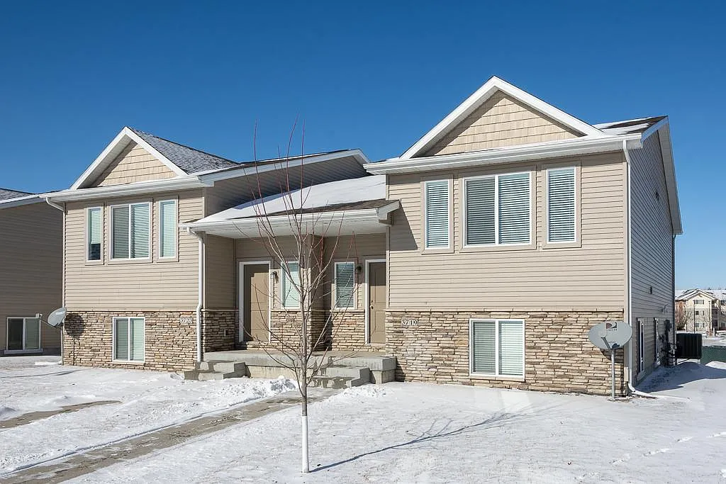3719 Marigold Dr — Photo 3