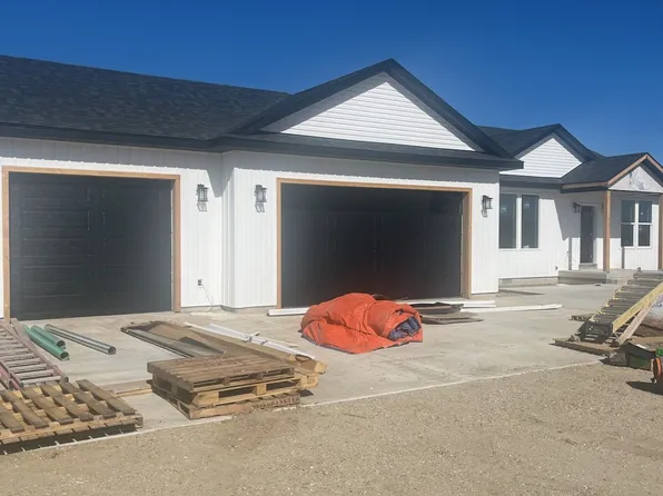 715 Aseop Dr, Spring Creek, NV 89815