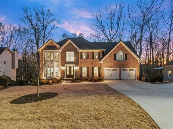 3076 Hillside Ct NE, Marietta, GA 30066
