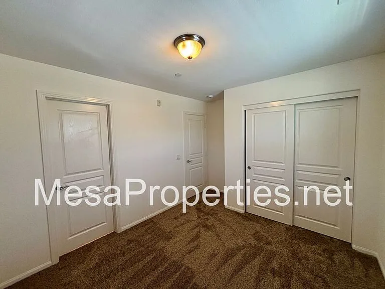 12368 Claredon Dr #6 — Photo 43