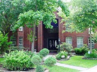 46 Golden Pl, Spring, TX 77381