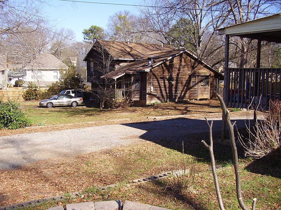 1st image of 3075 Nichols St SE