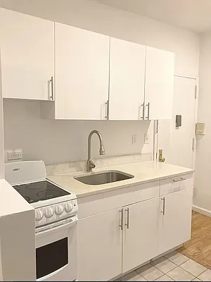 Rented by Taichi Fudosan | media 10