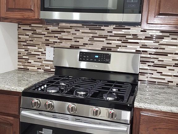 4th image of 4412 Kennedy Ct