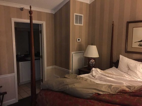 5th image of 209 S Adams St #201