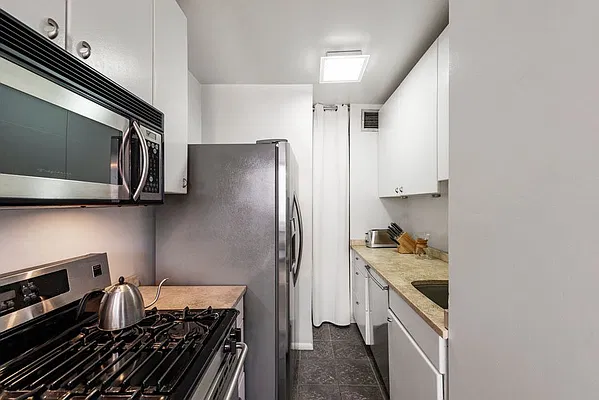 Sold by Nest Seekers International | media 5