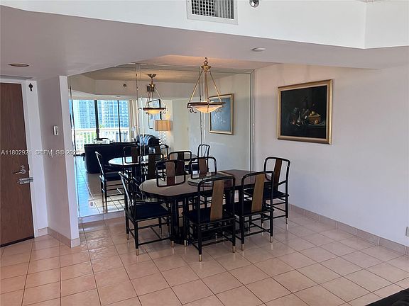 3rd image of 1000 Island Blvd #1508