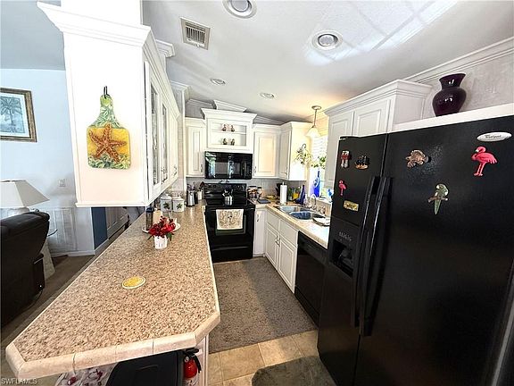 3rd image of 1658 Diamond Lake CIR