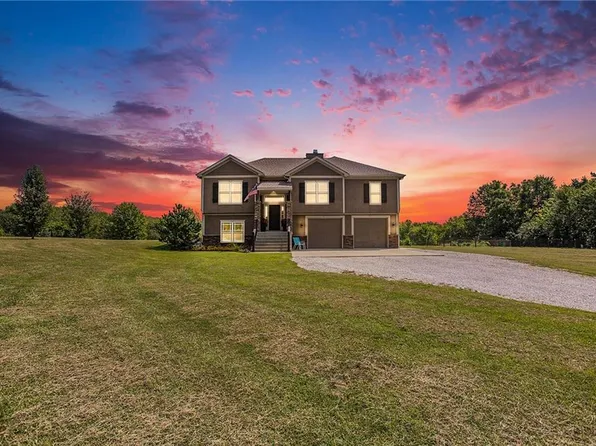 14305 Anchor Ave, Liberty, MO 64068