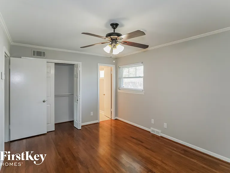 3439 Timberview Rd — Photo 9
